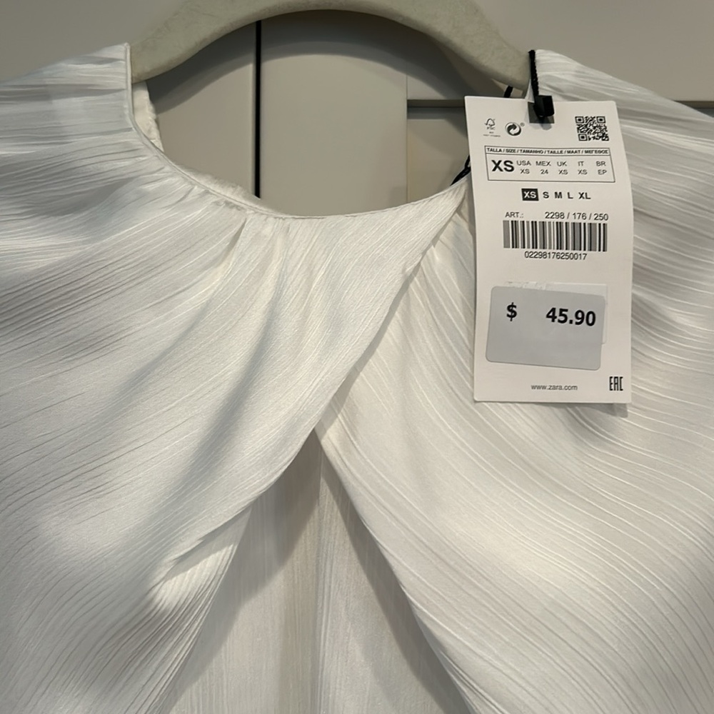 Zara Silk Long Sleeve Tops (3) - Picture 15 of 16
